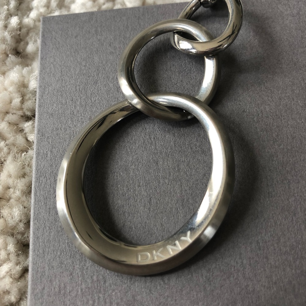 DKNY necklace!